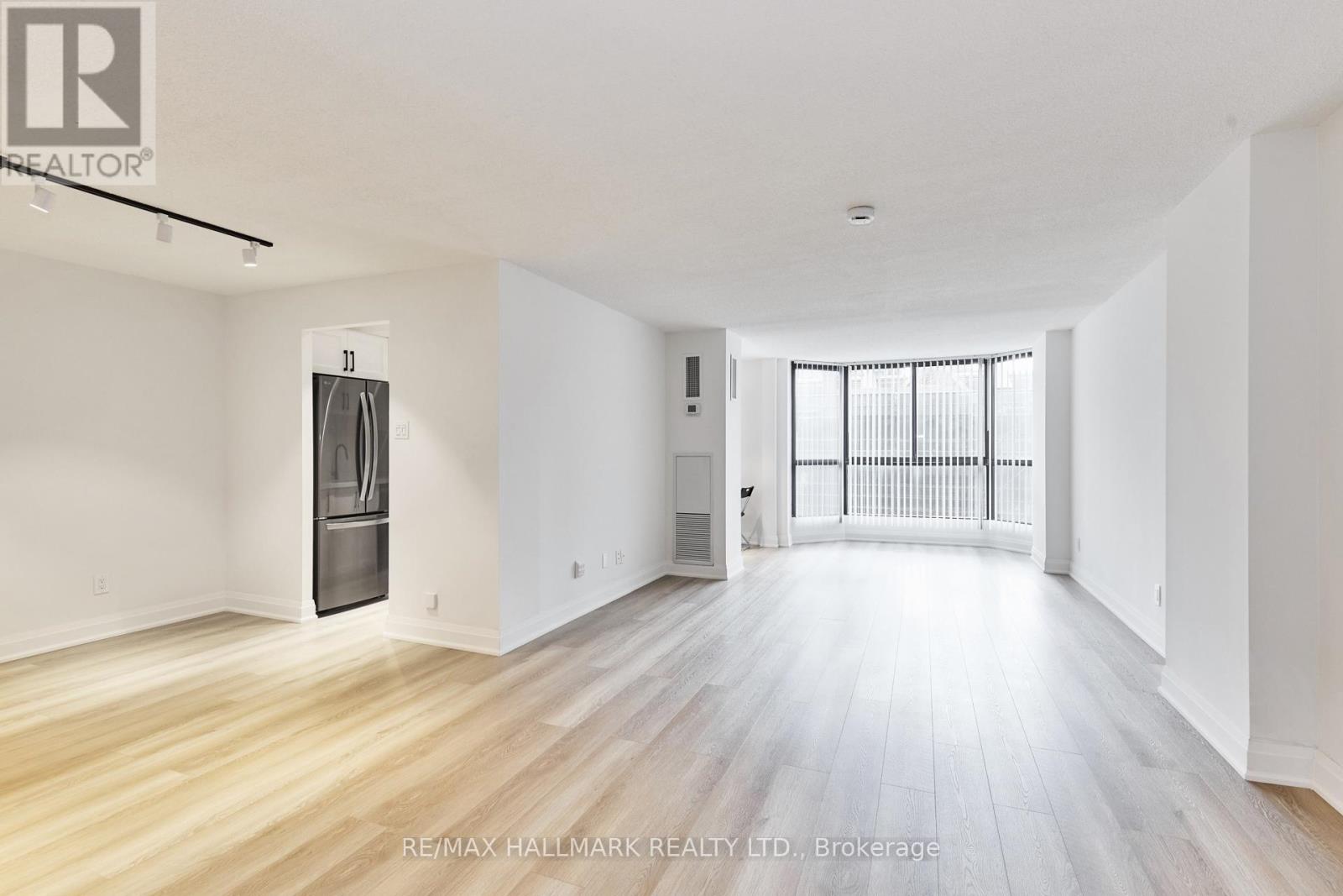 801 - 30 Church Street, Toronto, Ontario  M5E 1S7 - Photo 8 - C12686788