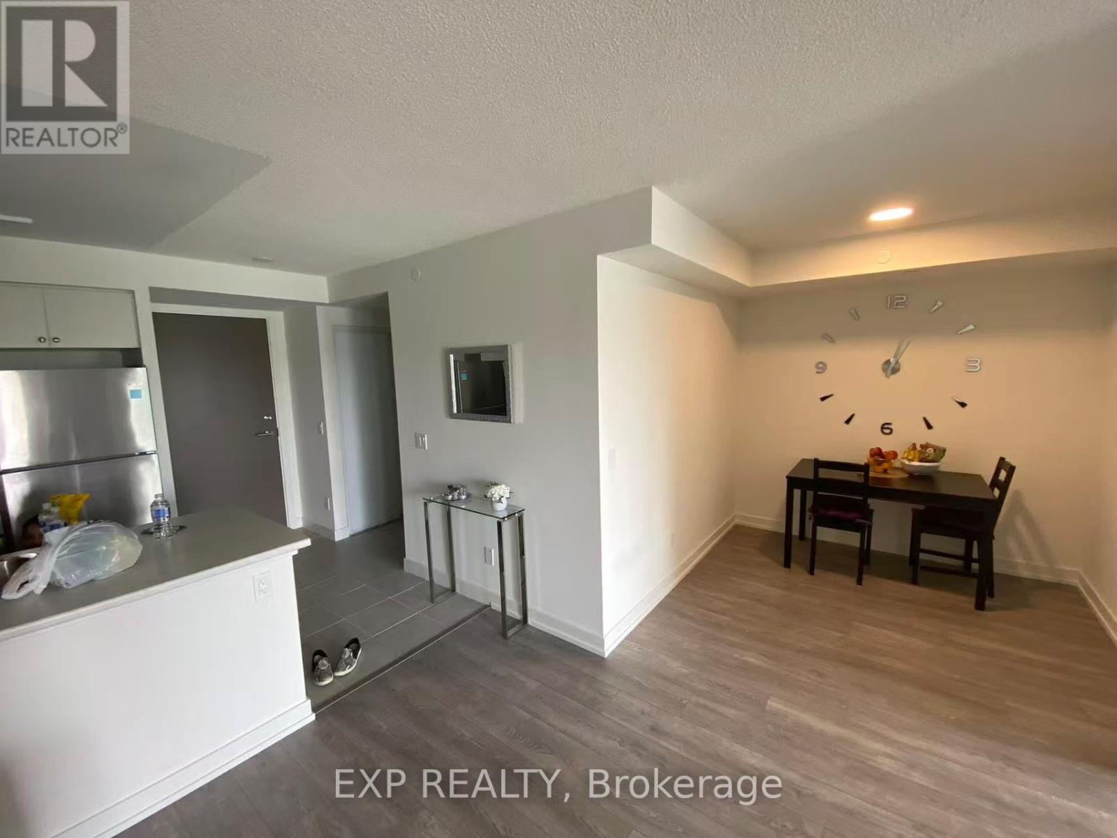 308 - 10 Wilby Crescent, Toronto, Ontario  M9N 0B6 - Photo 6 - W12686952