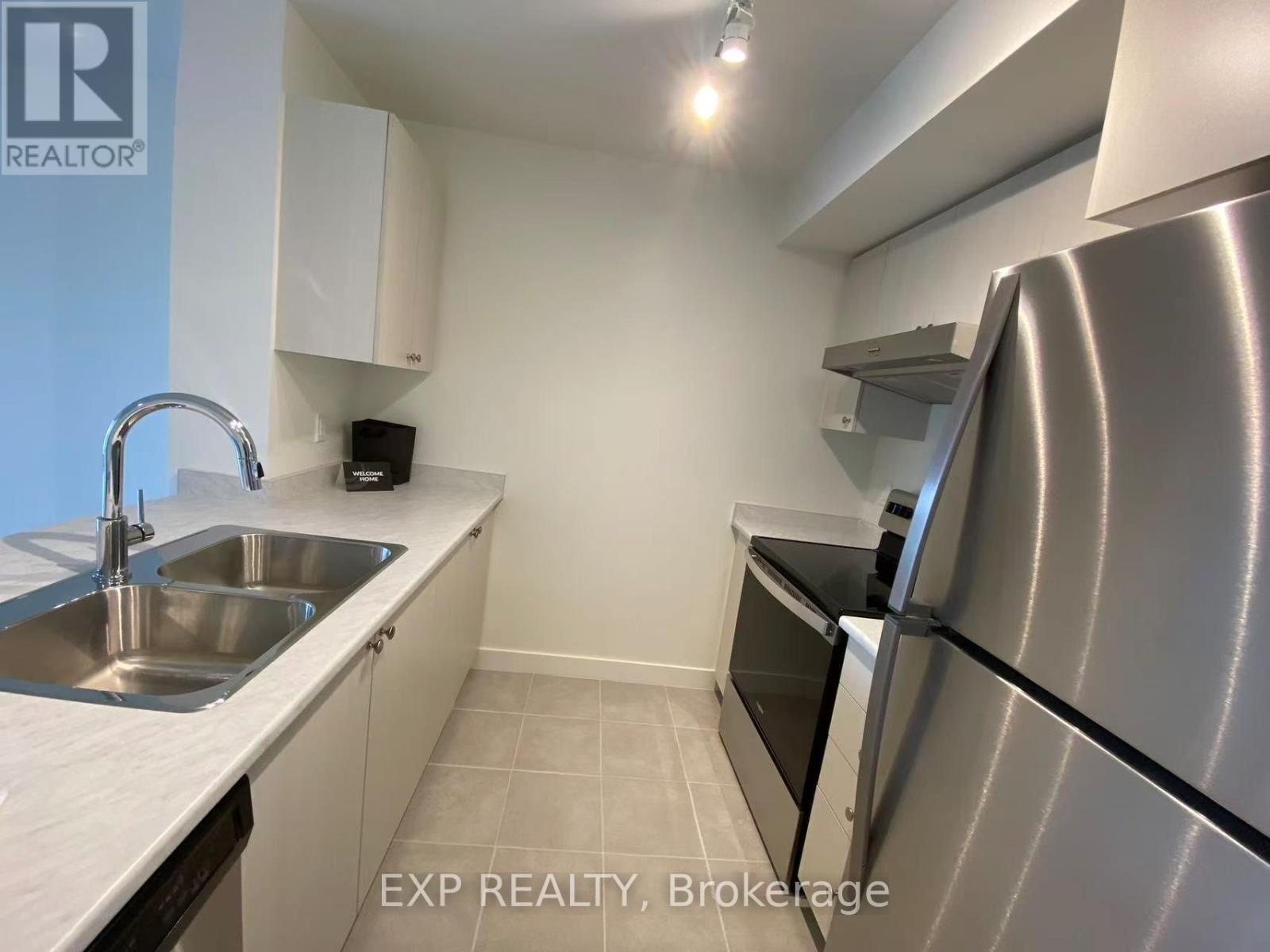 308 - 10 Wilby Crescent, Toronto, Ontario  M9N 0B6 - Photo 5 - W12686952