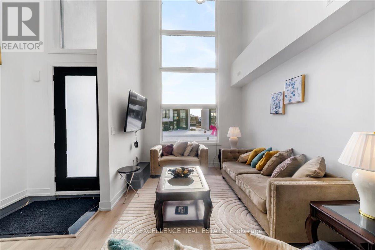 3717 Quayside Drive, Severn (West Shore), Ontario  L3V 8M9 - Photo 4 - S12687888