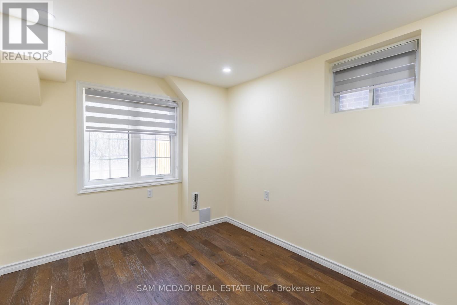 841 Magnolia Terrace, Milton, Ontario  L9T 7E7 - Photo 10 - W12687734