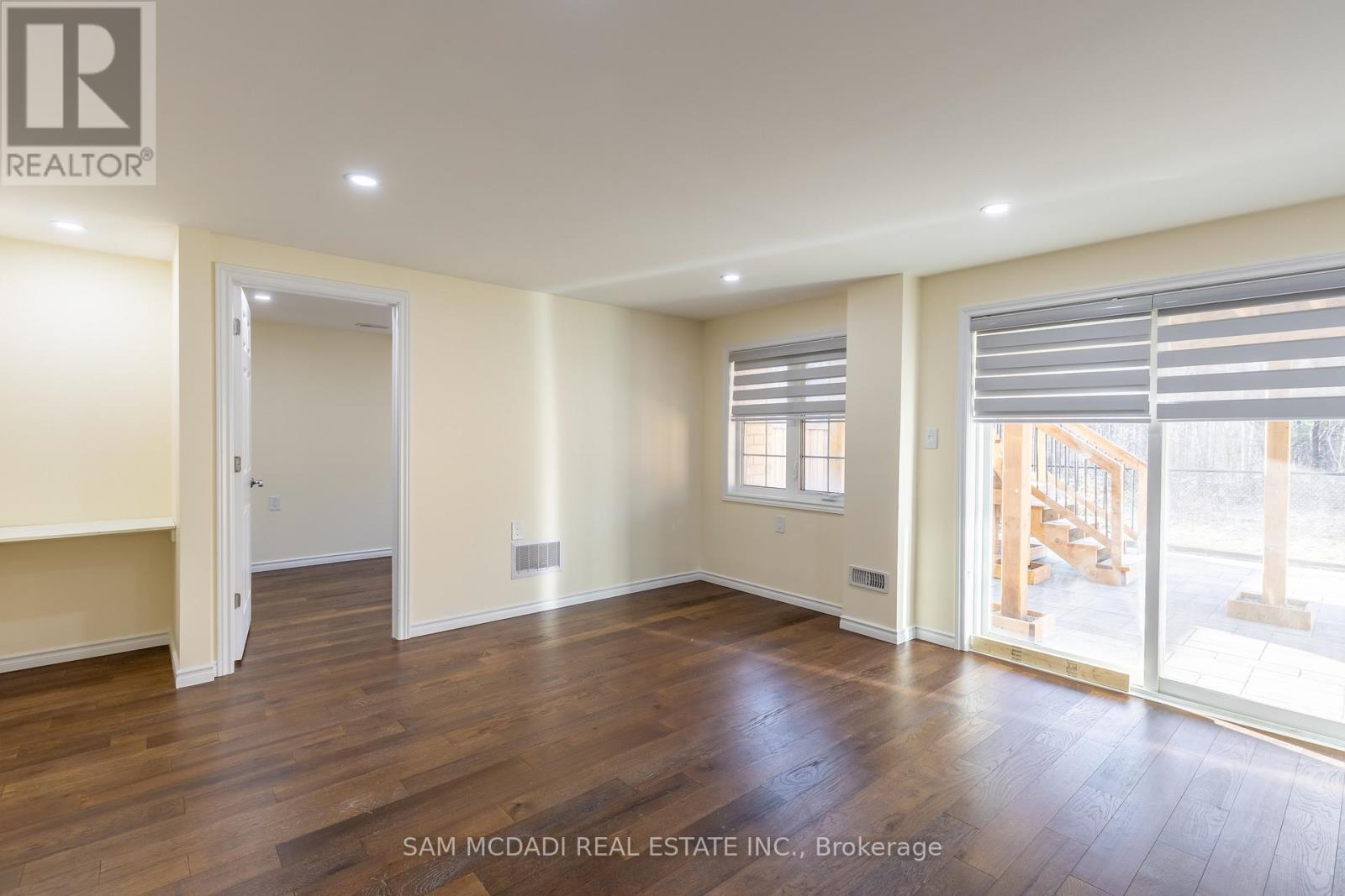 841 Magnolia Terrace, Milton, Ontario  L9T 7E7 - Photo 12 - W12687734