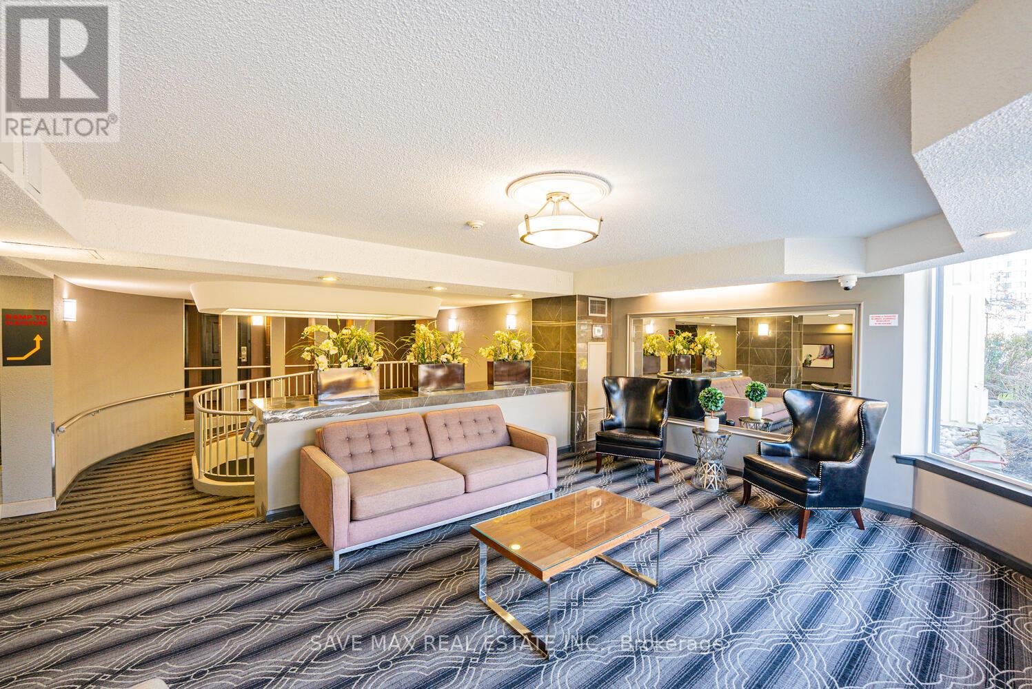 307 - 8 Lisa Street, Brampton, Ontario  L6T 4S6 - Photo 5 - W12687744