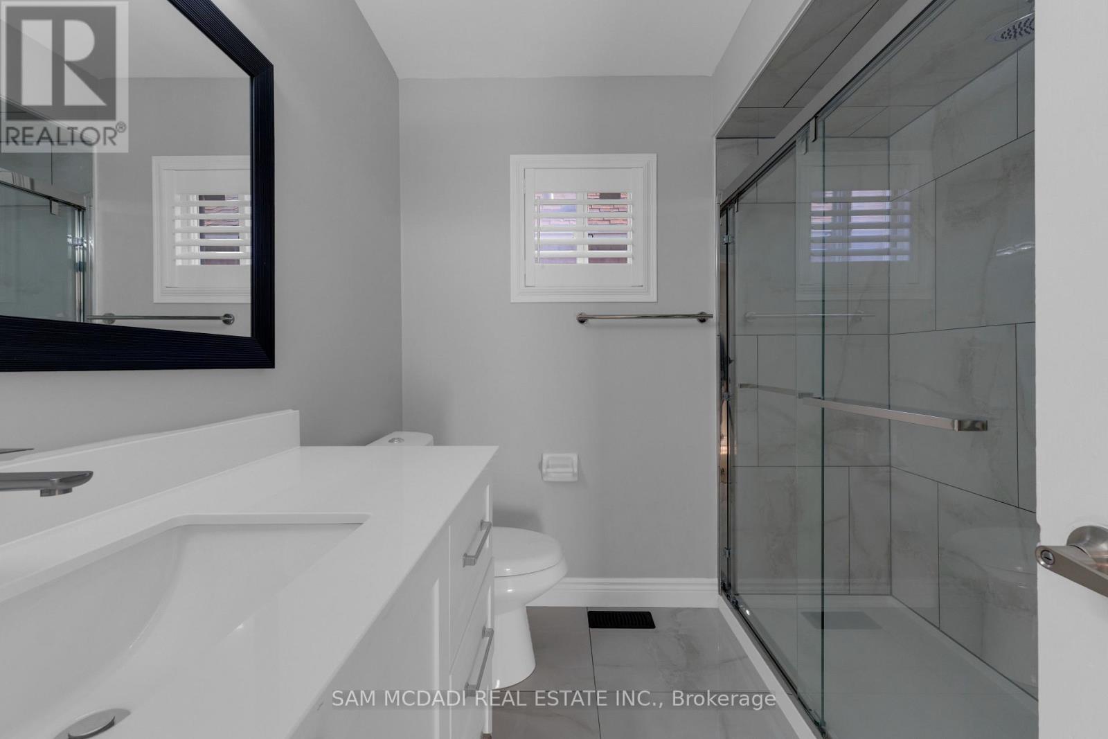 5689 Margarita Crescent, Mississauga, Ontario  L5M 6Y7 - Photo 13 - W12687806