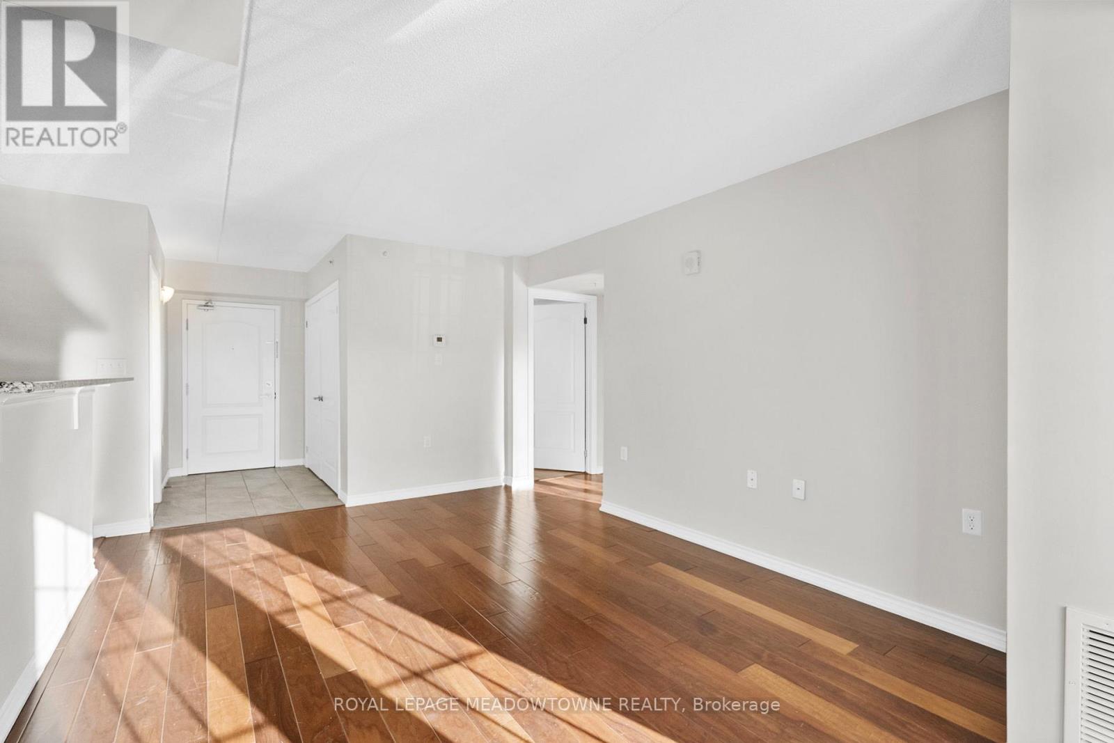 310 - 1470 Main Street E, Milton, Ontario  L9T 8W6 - Photo 11 - W12687816