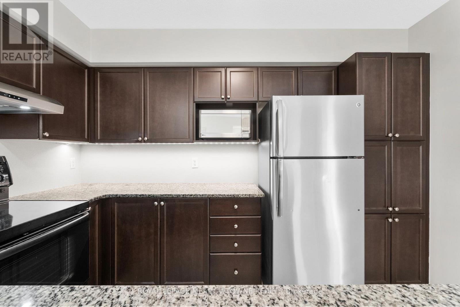 310 - 1470 Main Street E, Milton, Ontario  L9T 8W6 - Photo 17 - W12687816