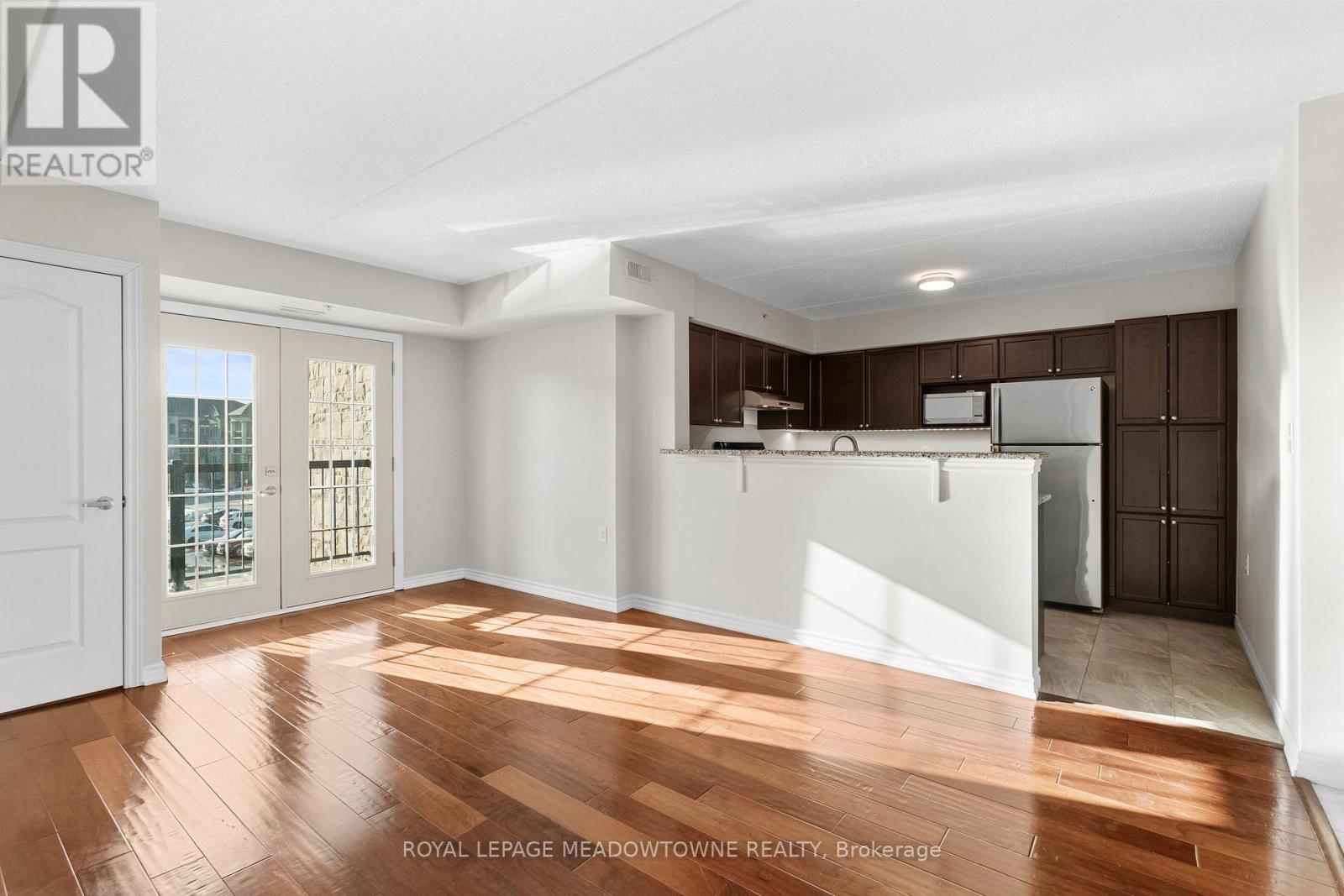 310 - 1470 Main Street E, Milton, Ontario  L9T 8W6 - Photo 5 - W12687816