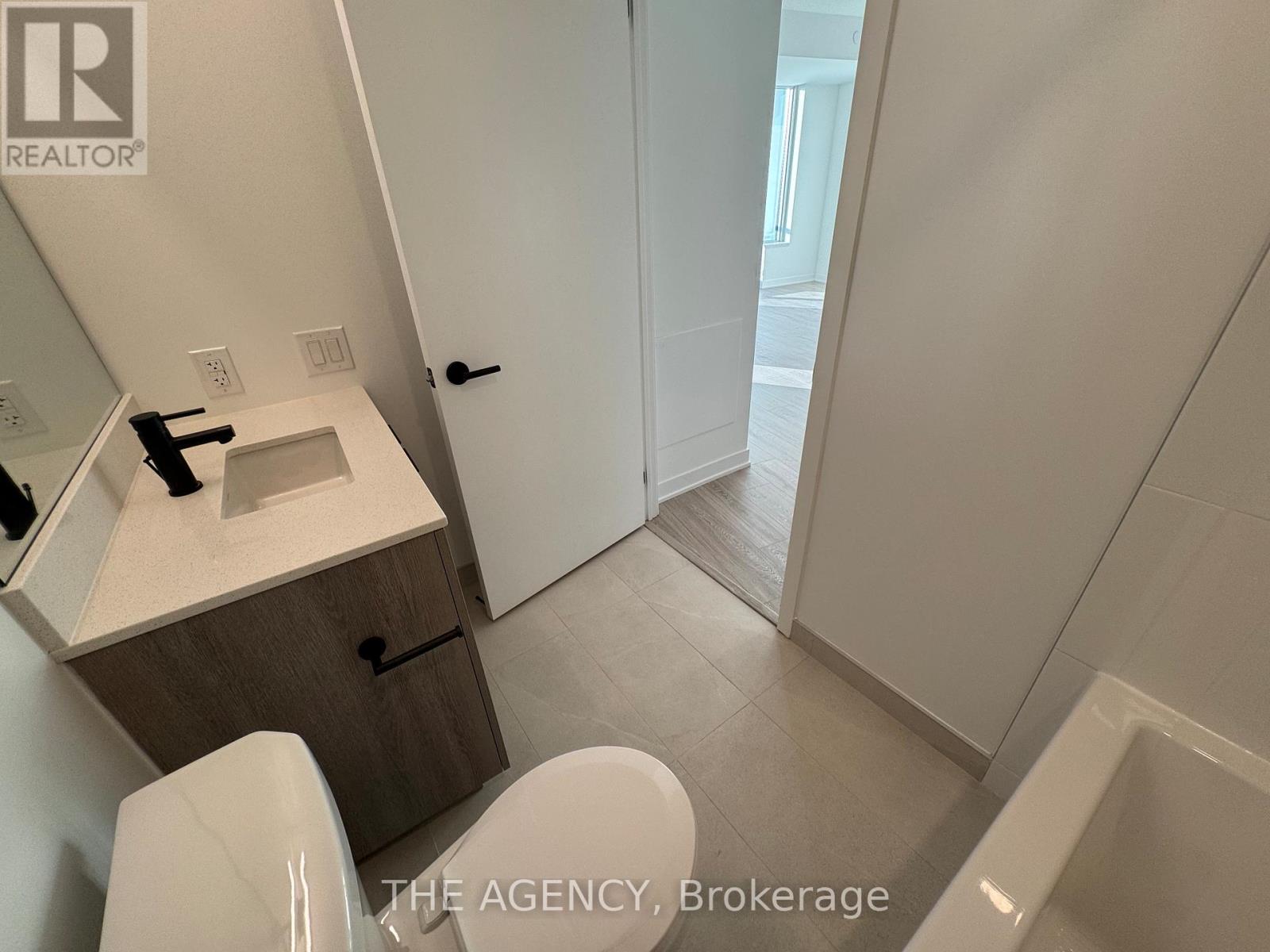 2608 - 2495 Eglinton Avenue W, Mississauga, Ontario  L5M 2T2 - Photo 19 - W12687826