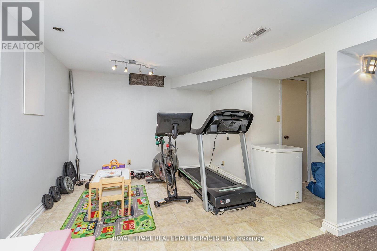 47 Lafferty Street, Toronto, Ontario  M9C 5B5 - Photo 29 - W12687862