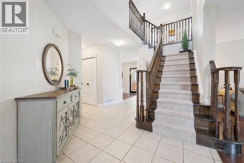 7 Hearthbridge Street, Kitchener, Ontario  N2R 1L5 - Photo 4 - 40785926