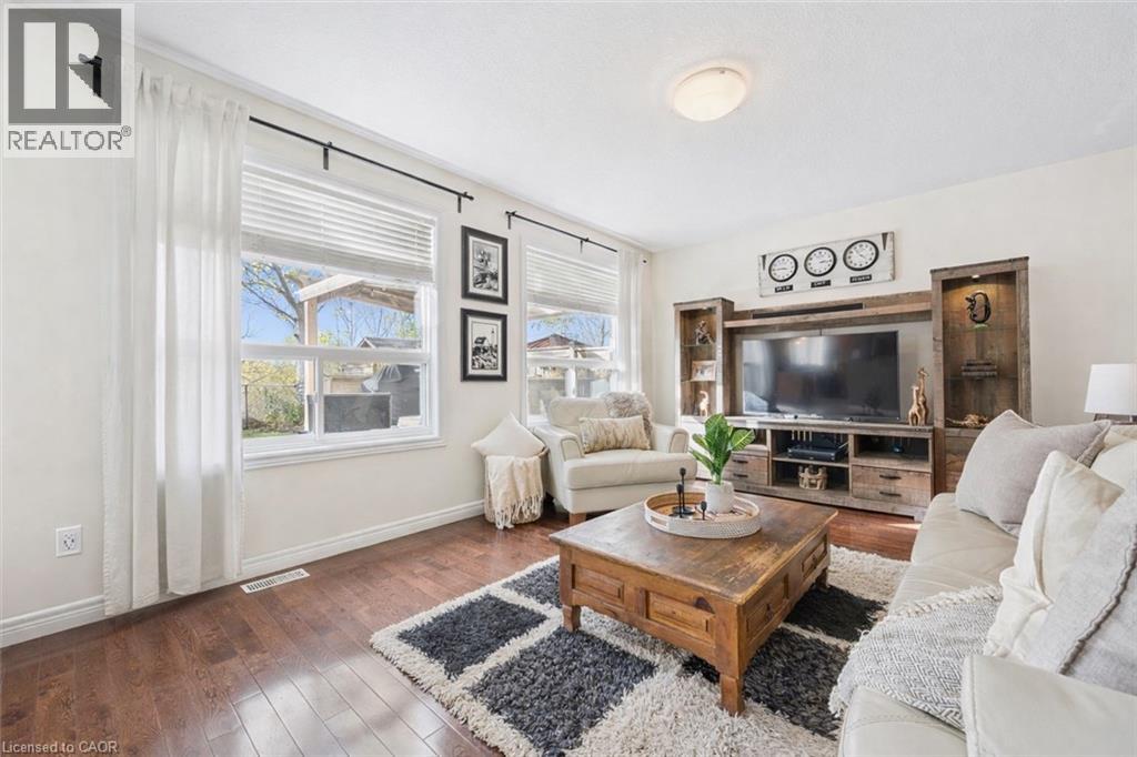 7 Hearthbridge Street, Kitchener, Ontario  N2R 1L5 - Photo 8 - 40785926