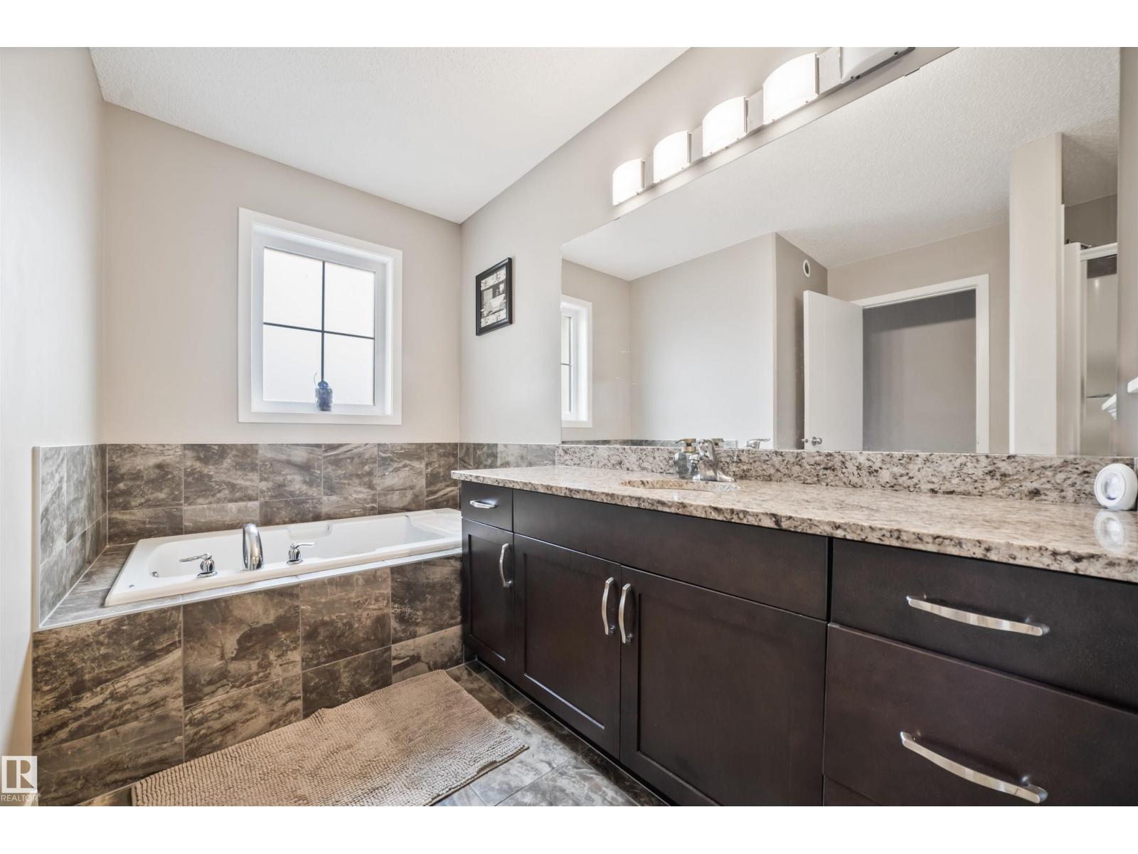 1971 51 St Sw, Edmonton, Alberta  T6X 1Y4 - Photo 36 - E4469779