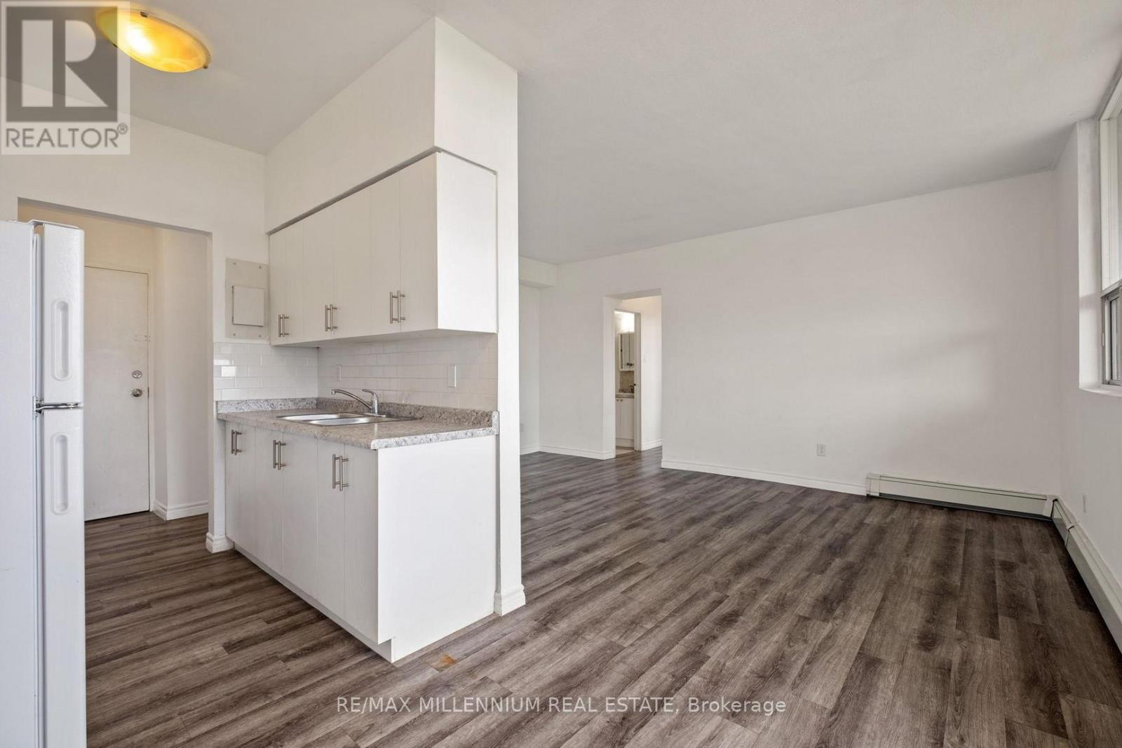 508 - 420 Greenhill Avenue, Hamilton, Ontario  L8K 6E7 - Photo 5 - X12687850