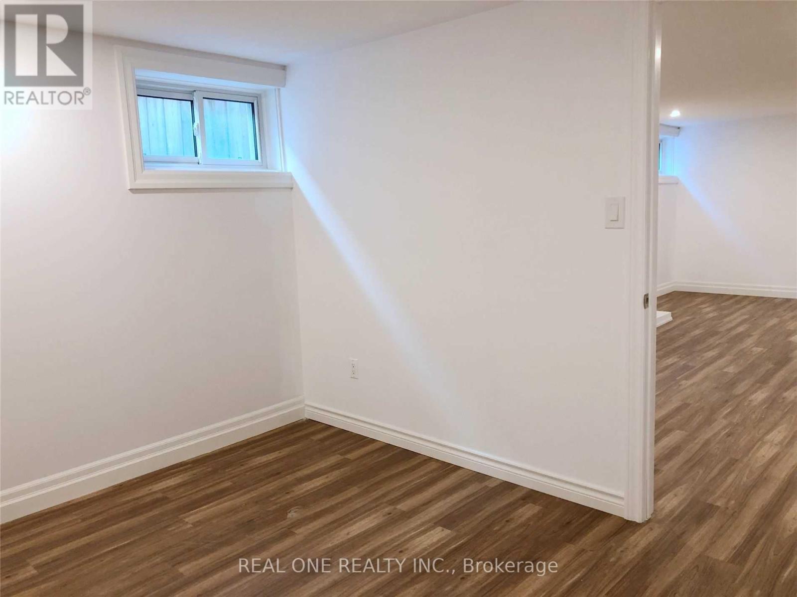 Bsmt - 25 Terrace Drive, Hamilton, Ontario  L9A 2Y5 - Photo 10 - X12687860