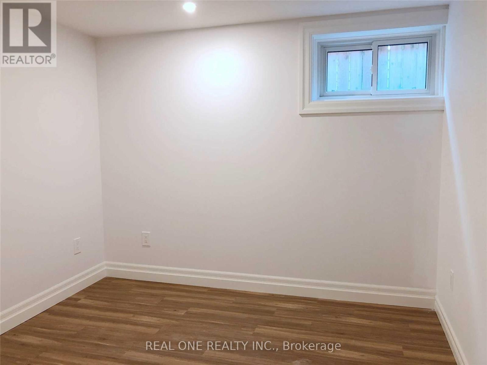 Bsmt - 25 Terrace Drive, Hamilton, Ontario  L9A 2Y5 - Photo 12 - X12687860