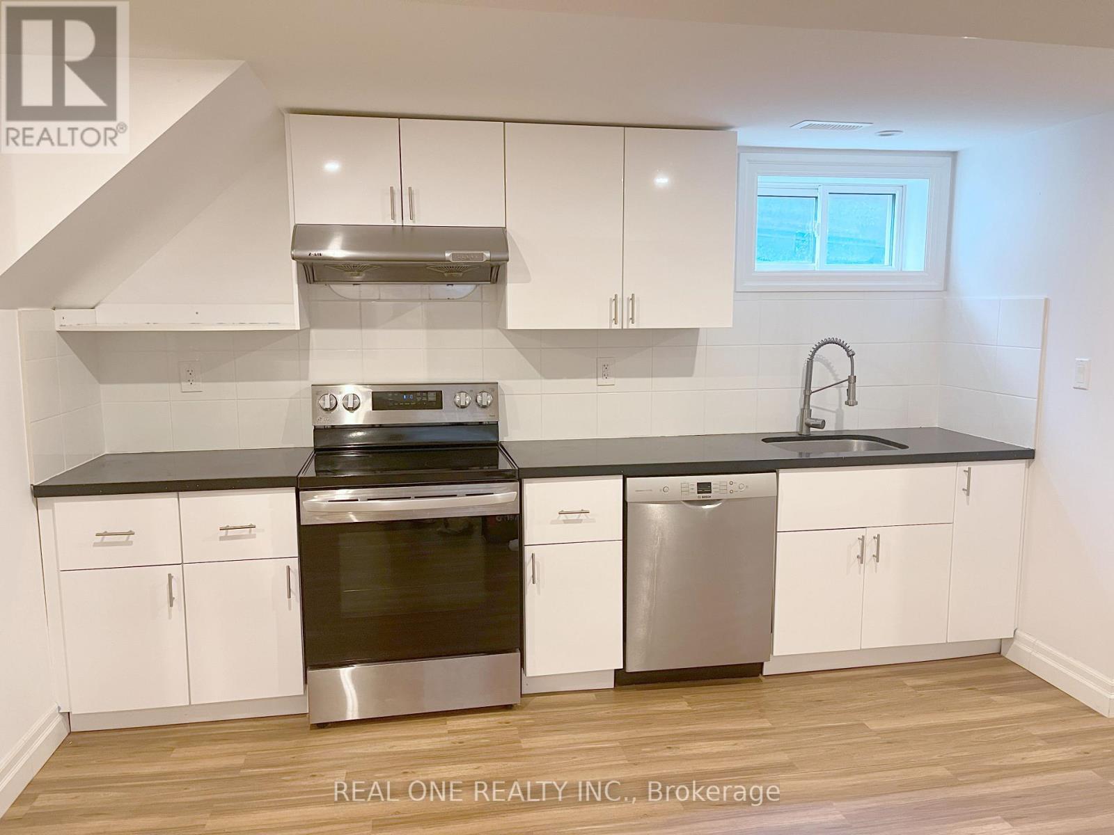 Bsmt - 25 Terrace Drive, Hamilton, Ontario  L9A 2Y5 - Photo 3 - X12687860