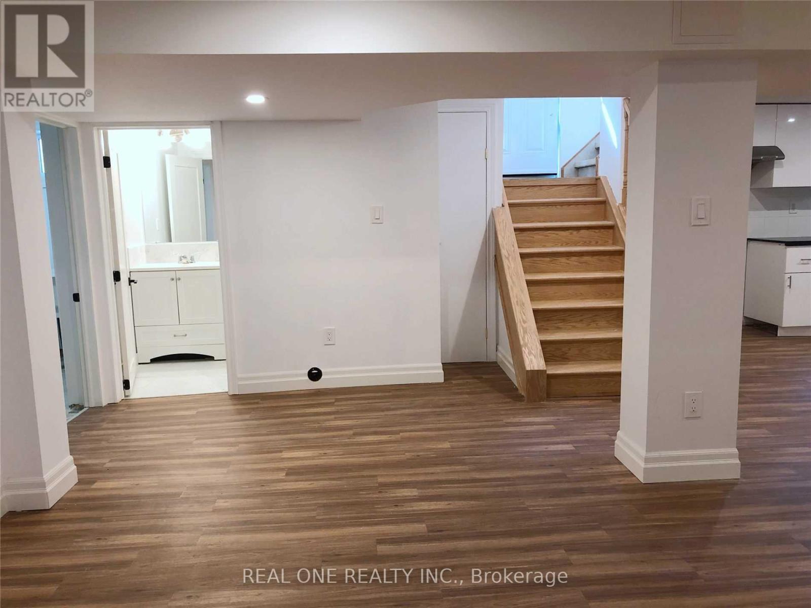 Bsmt - 25 Terrace Drive, Hamilton, Ontario  L9A 2Y5 - Photo 9 - X12687860