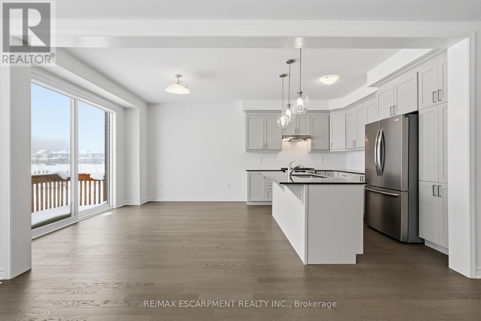 322 Millstone Street, Kitchener, Ontario  N2R 0V4 - Photo 9 - X12687872