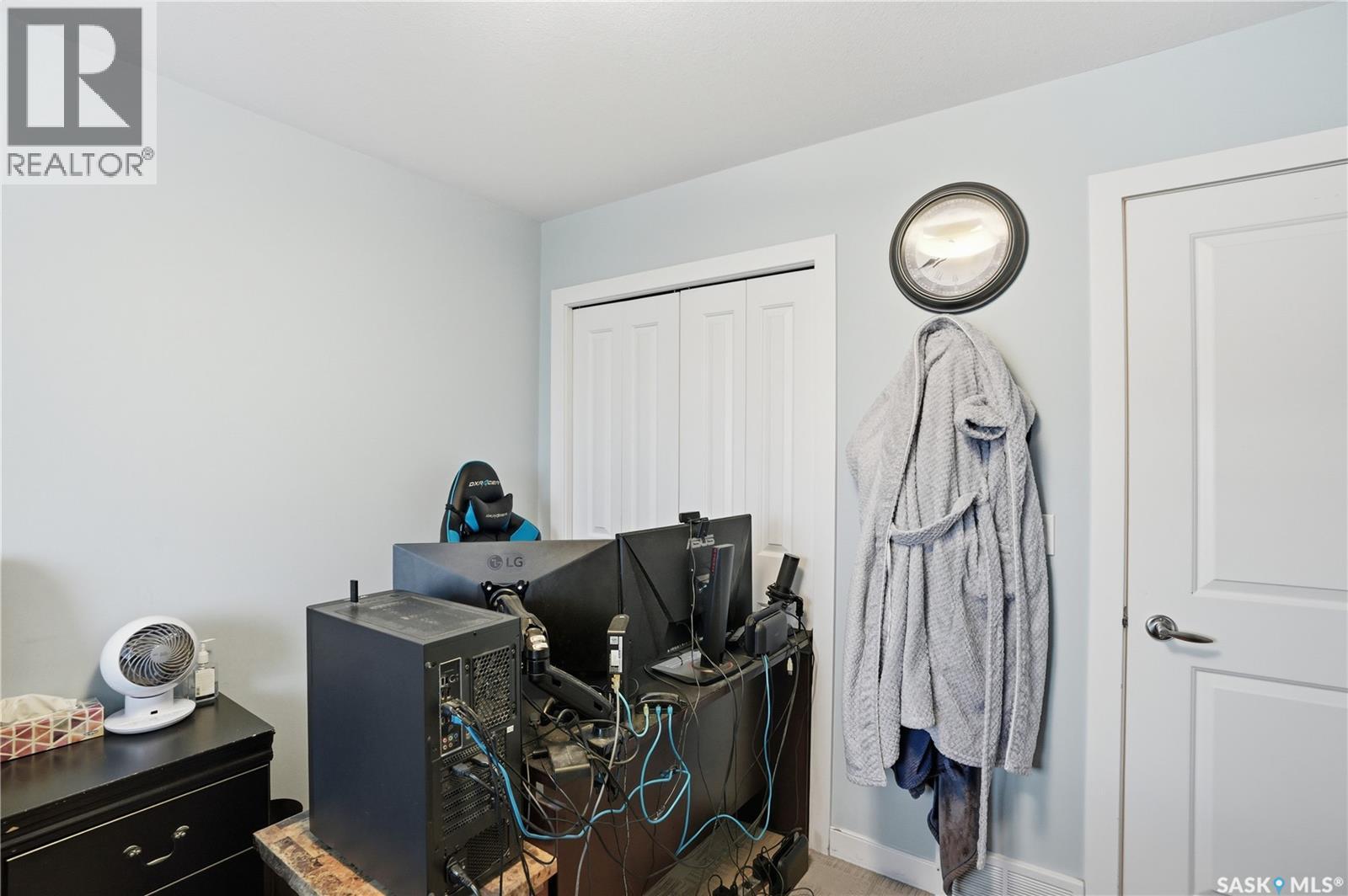 215 Beechwood Crescent, Saskatoon, Saskatchewan  S7V 1K6 - Photo 27 - SK026646