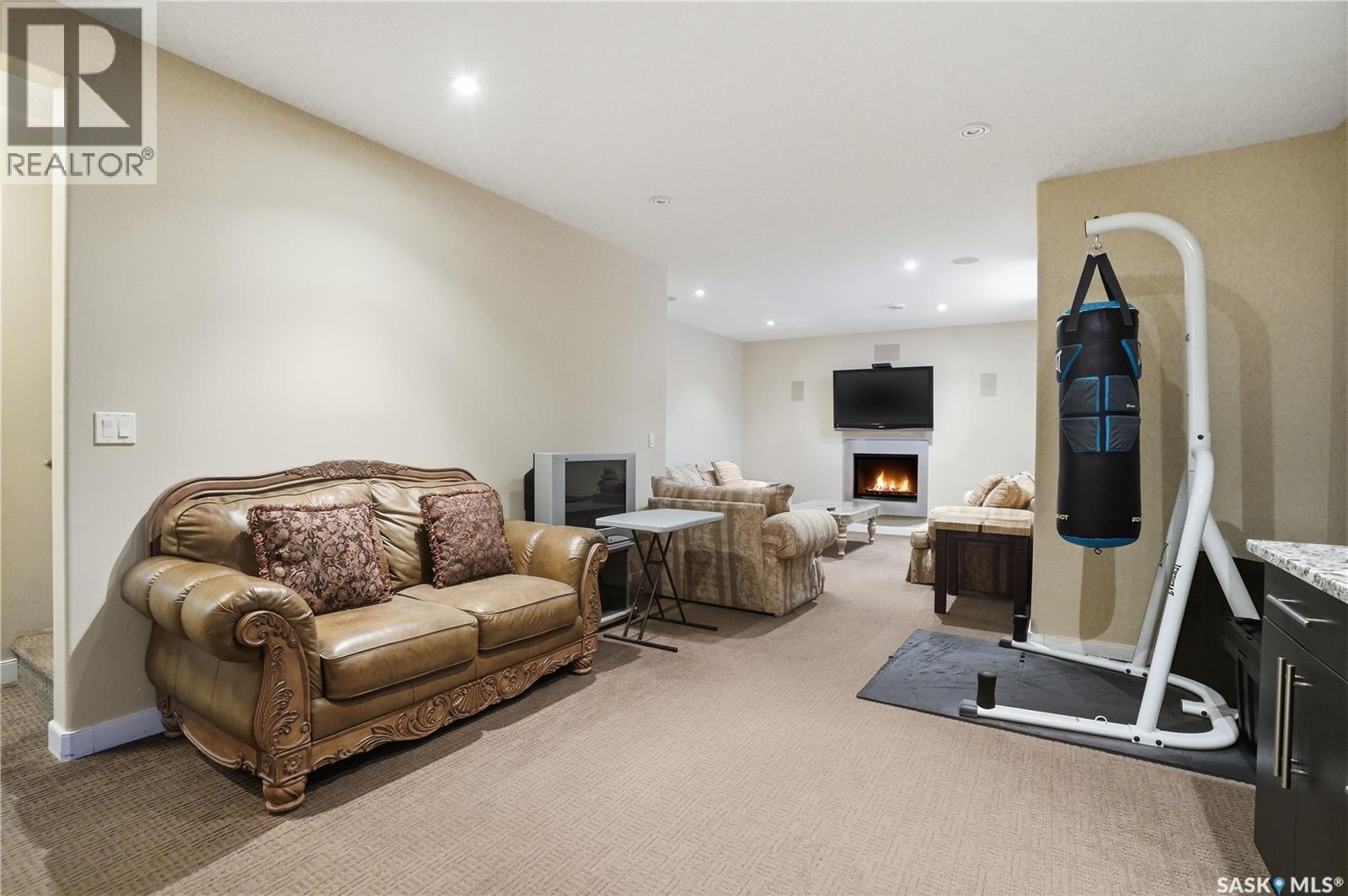 215 Beechwood Crescent, Saskatoon, Saskatchewan  S7V 1K6 - Photo 32 - SK026646