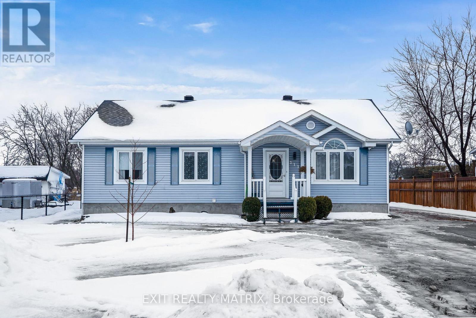 213 Longueuil Street, Champlain, Ontario  K0B 1K0 - Photo 1 - X12687916