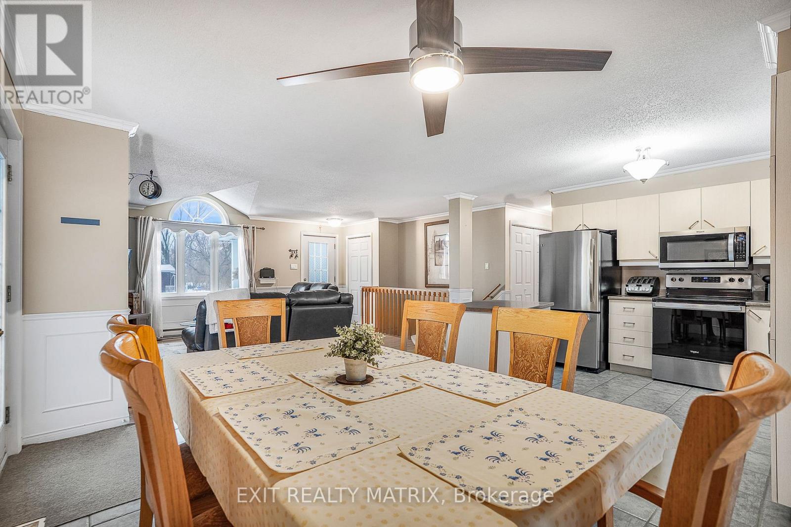 213 Longueuil Street, Champlain, Ontario  K0B 1K0 - Photo 13 - X12687916