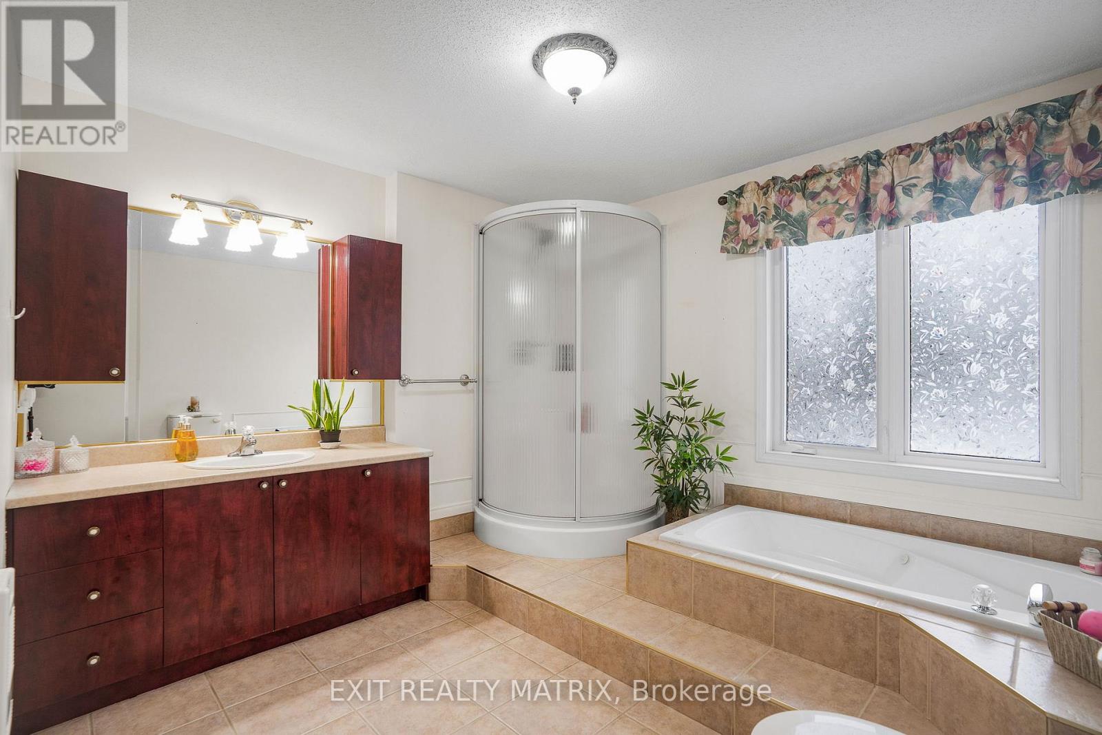 213 Longueuil Street, Champlain, Ontario  K0B 1K0 - Photo 18 - X12687916