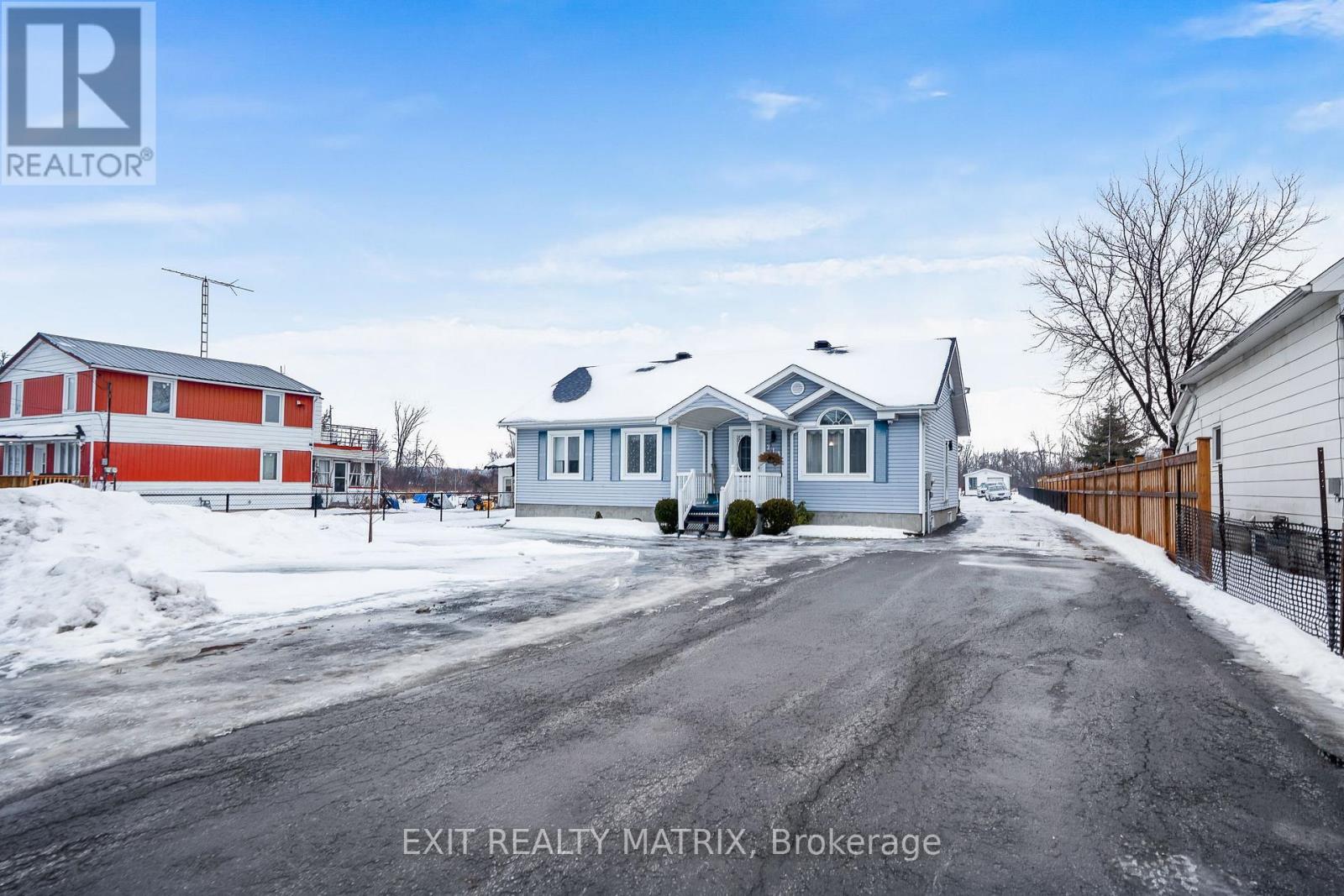 213 Longueuil Street, Champlain, Ontario  K0B 1K0 - Photo 2 - X12687916