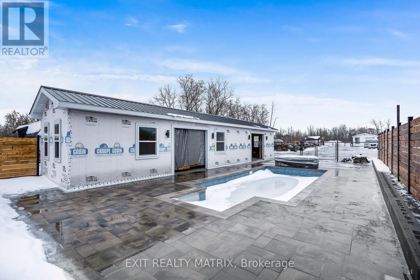 213 Longueuil Street, Champlain, Ontario  K0B 1K0 - Photo 28 - X12687916