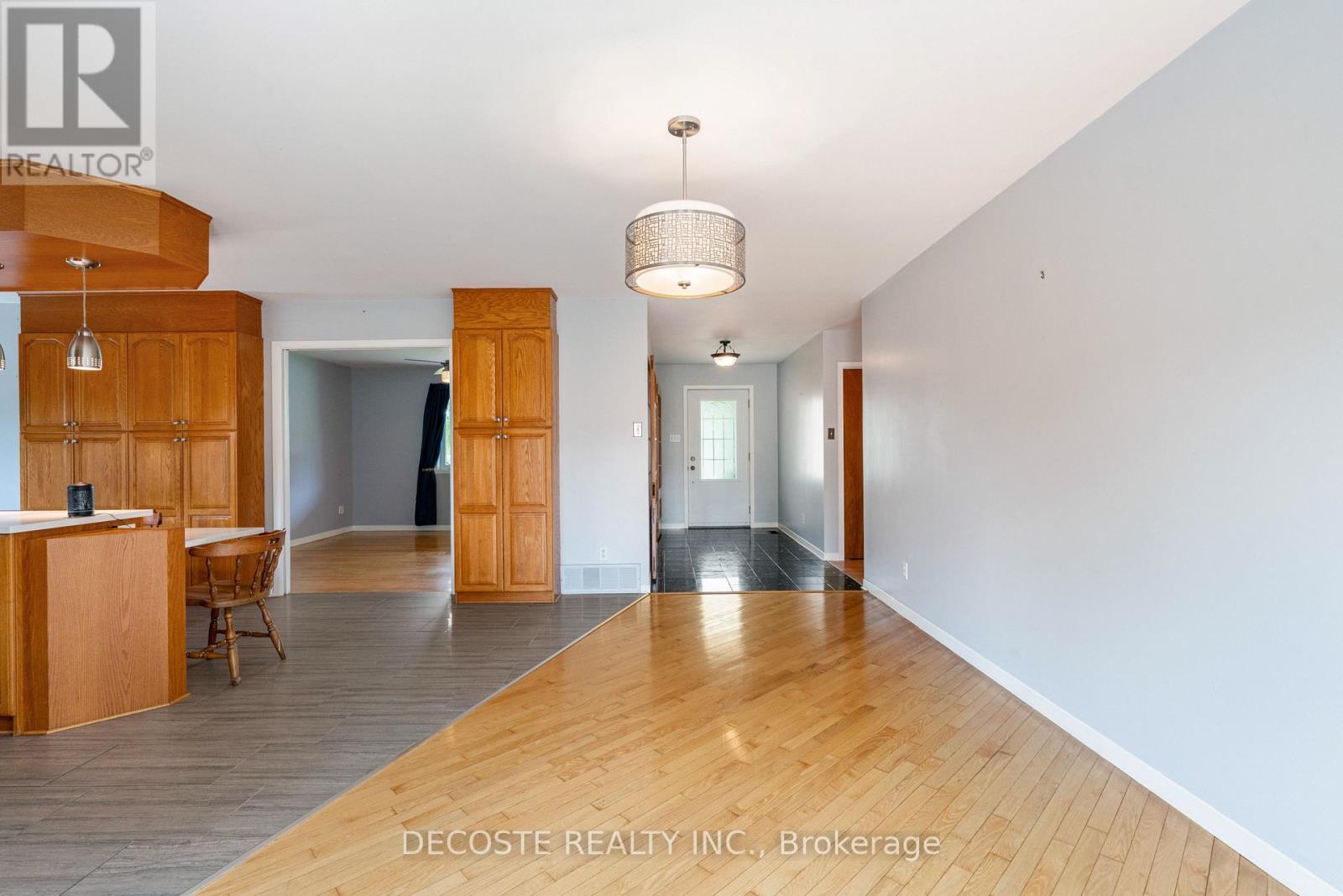 21890 County 10 Road, North Glengarry, Ontario  K0B 1H0 - Photo 11 - X12687958