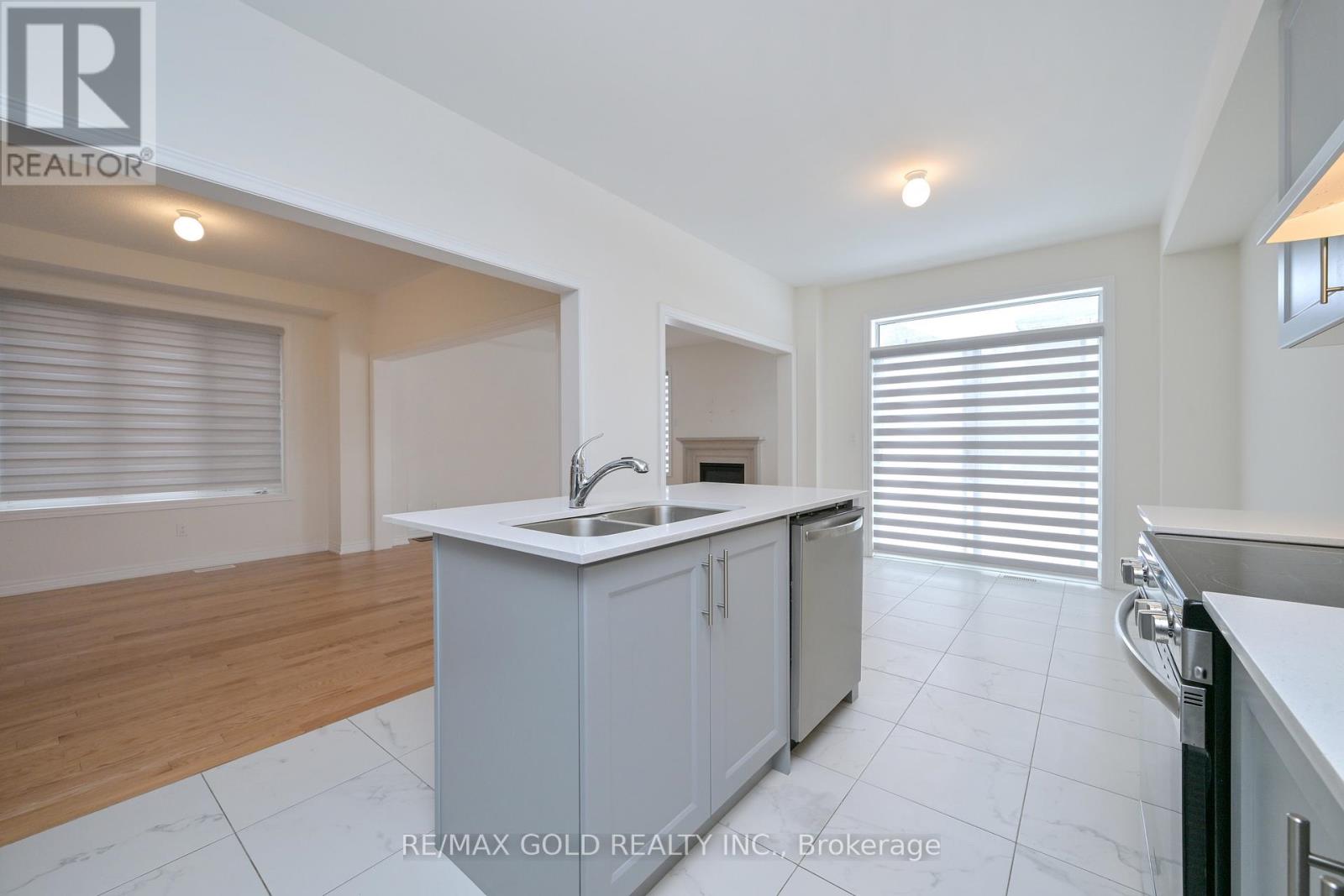 1345 Davis Loop, Innisfil, Ontario  L0L 0B1 - Photo 15 - N12594082