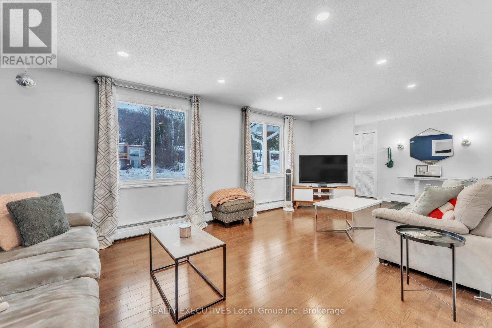 384 Justin Street, North Bay, Ontario  P1B 5J9 - Photo 7 - X12688082