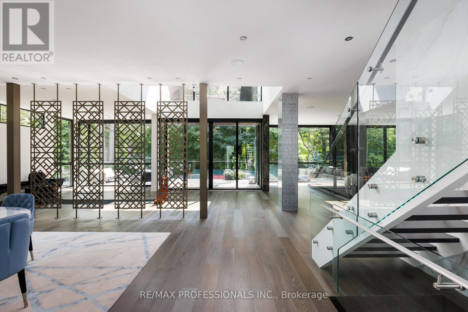 7 Ashley Park Road, Toronto, Ontario  M9A 4C9 - Photo 6 - W12687324