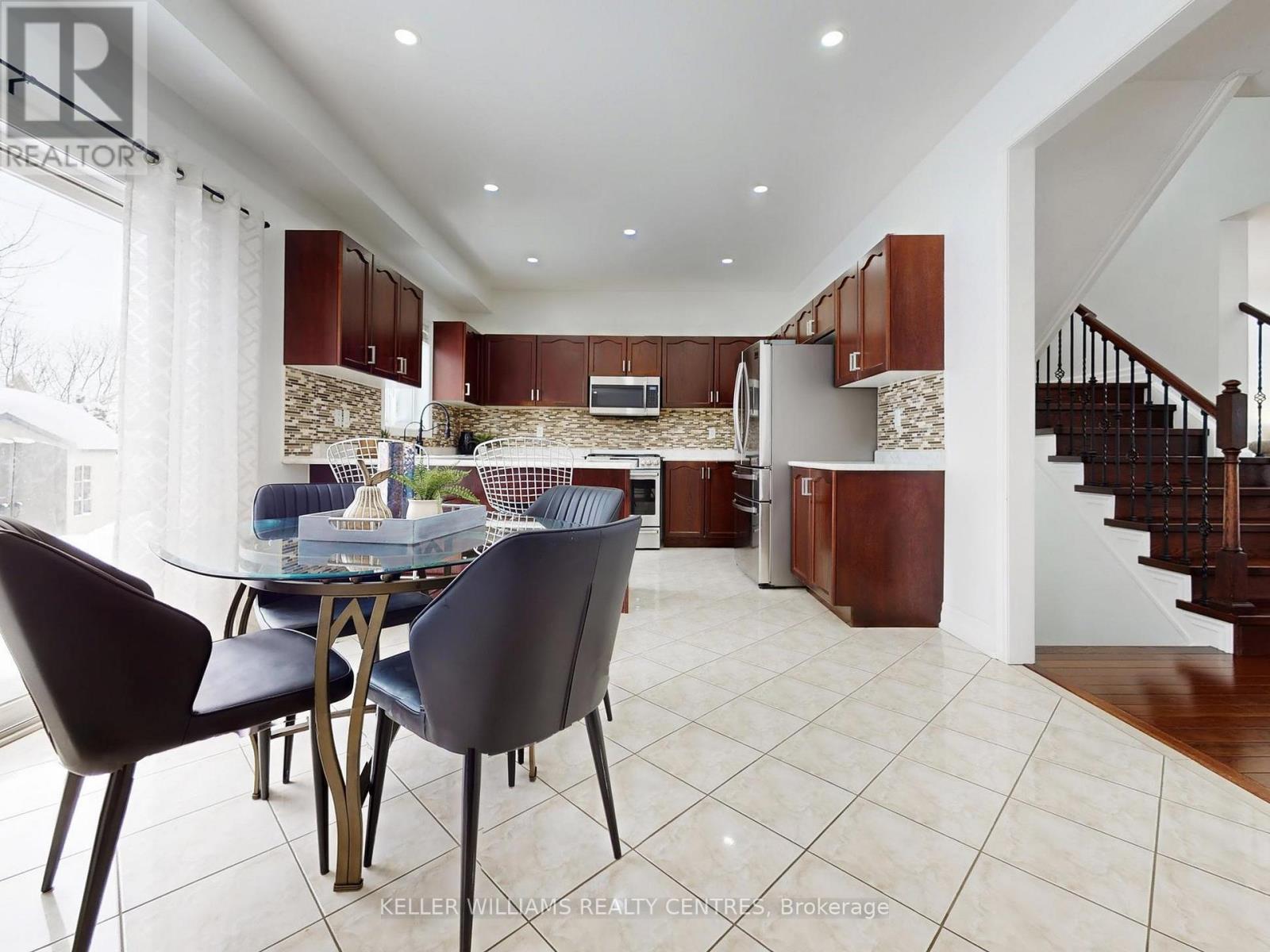 19 Thrushwood Drive, Barrie, Ontario  L4N 0Z1 - Photo 8 - S12665346