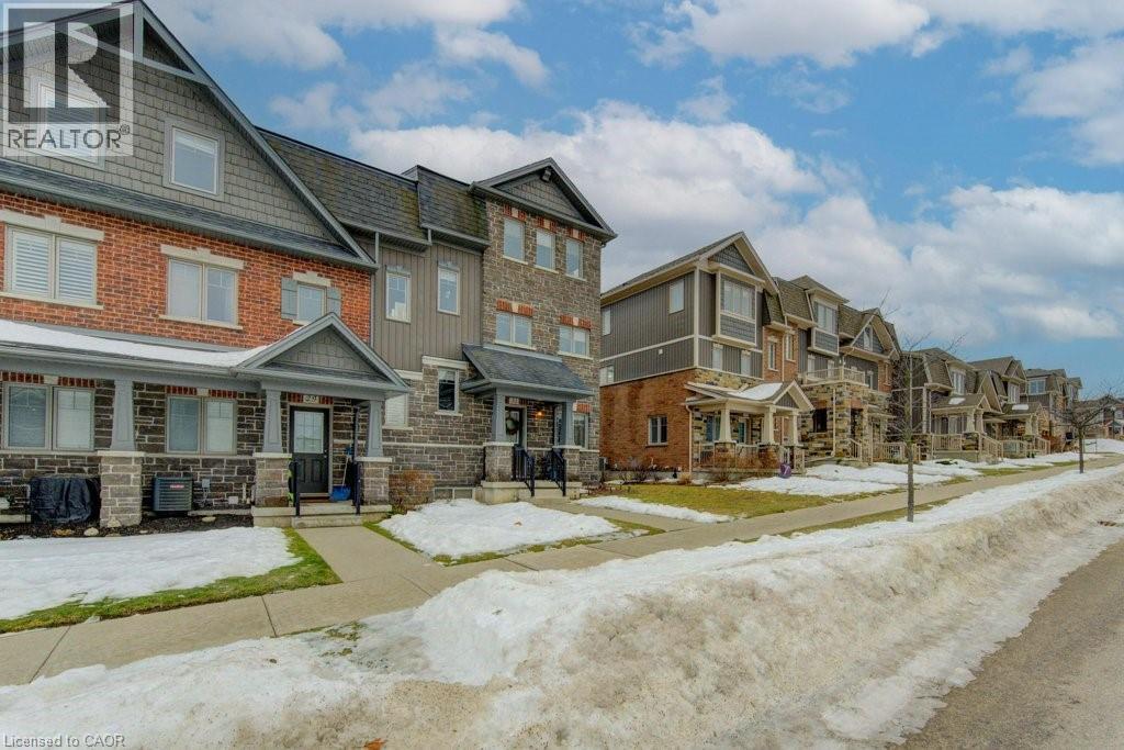 31 Eliza Avenue, Kitchener, Ontario  N2E 0G2 - Photo 3 - 40795096