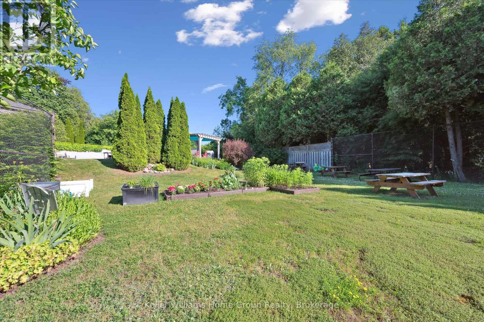 4 - 106 Woodlawn Road E, Guelph (Victoria North), Ontario  N1E 1B7 - Photo 42 - X12688056