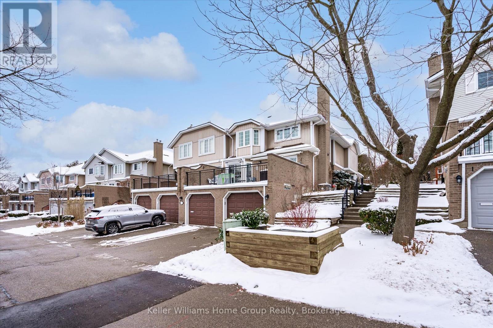 4 - 106 Woodlawn Road E, Guelph (Victoria North), Ontario  N1E 1B7 - Photo 5 - X12688056