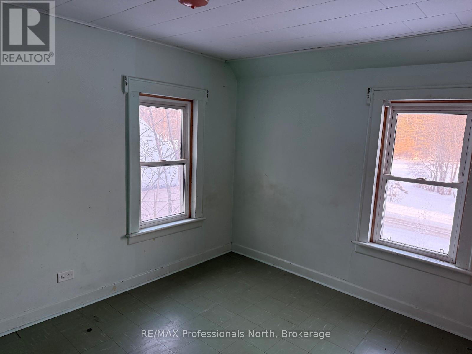 1092 Pioneer Road, Highlands East (Glamorgan), Ontario  K0M 1R0 - Photo 16 - X12688096