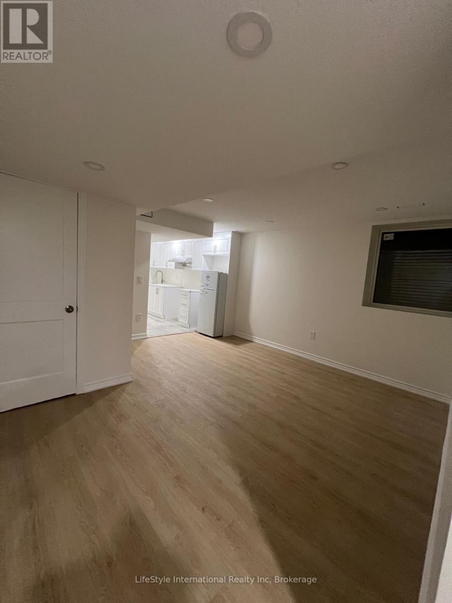 LOWER - 87 MUSSEN STREET, guelph (victoria north), Ontario