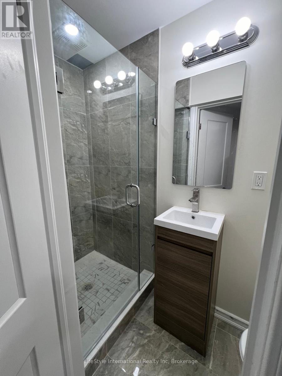 Lower - 87 Mussen Street, Guelph (Victoria North), Ontario  N1E 6Z3 - Photo 5 - X12688160