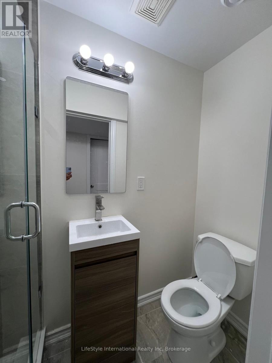 Lower - 87 Mussen Street, Guelph (Victoria North), Ontario  N1E 6Z3 - Photo 6 - X12688160