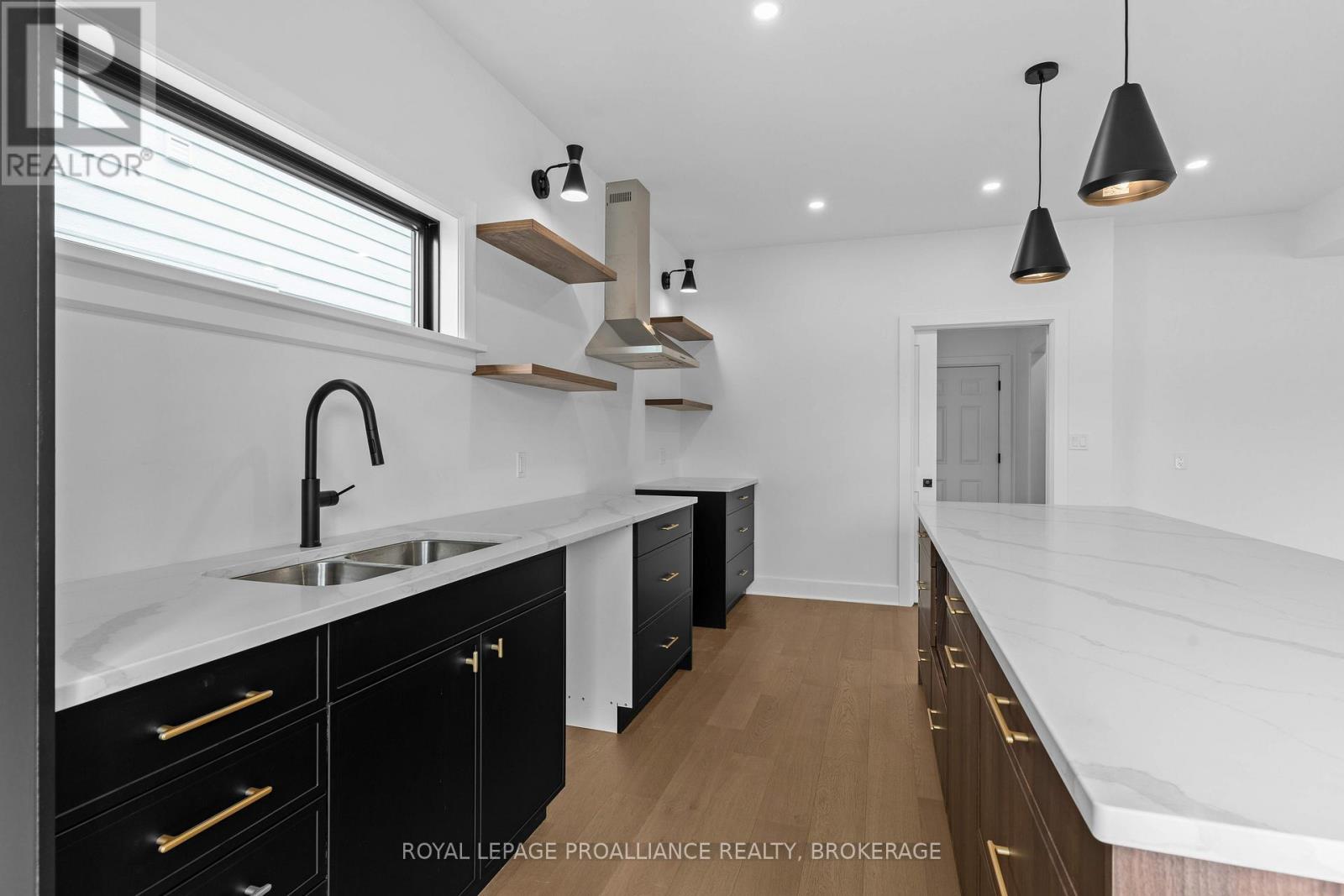 2 Park Crescent, Loyalist, Ontario  K7N 0C2 - Photo 14 - X12688108