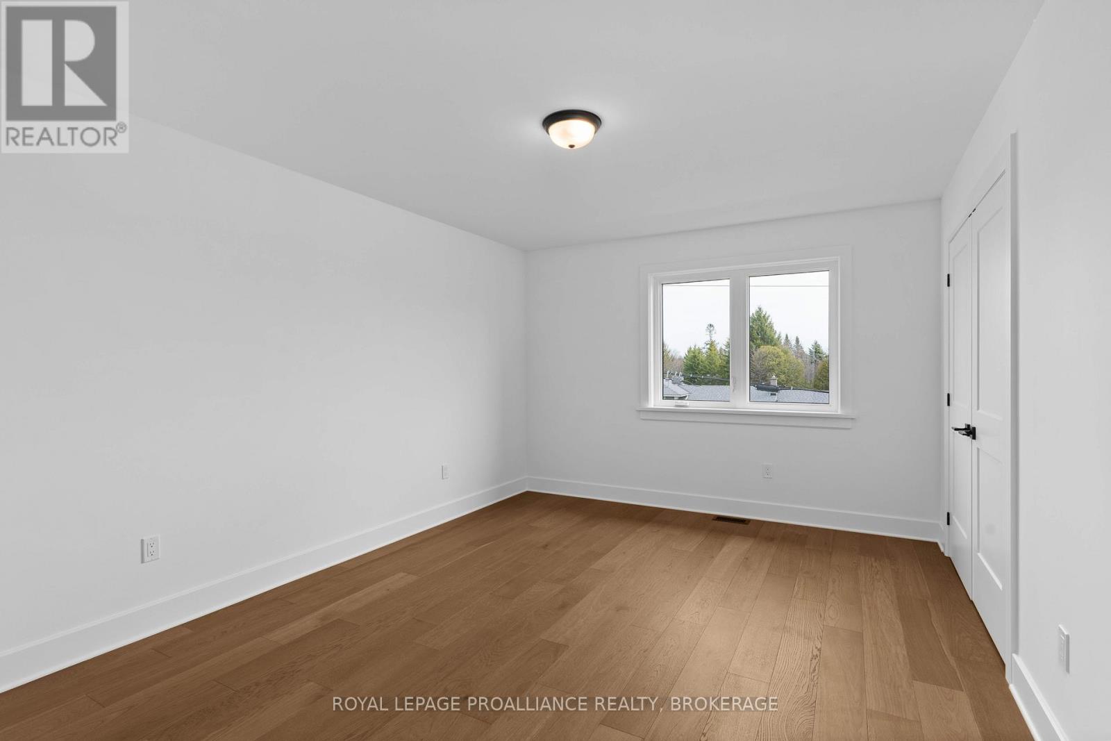 2 Park Crescent, Loyalist, Ontario  K7N 0C2 - Photo 28 - X12688108