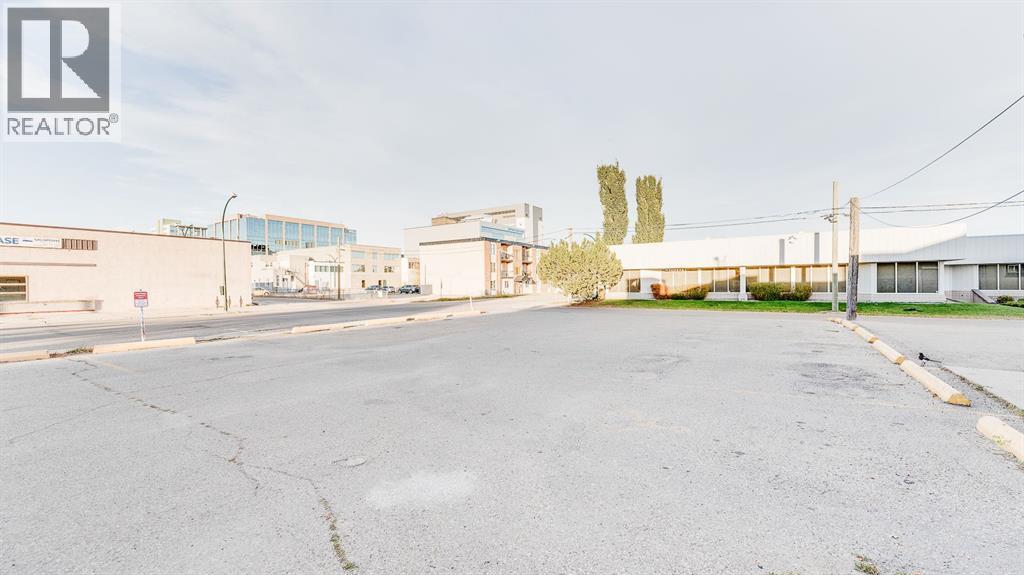 4617 50 Avenue, Red Deer, Alberta  T4N 3Z9 - Photo 3 - A2273829