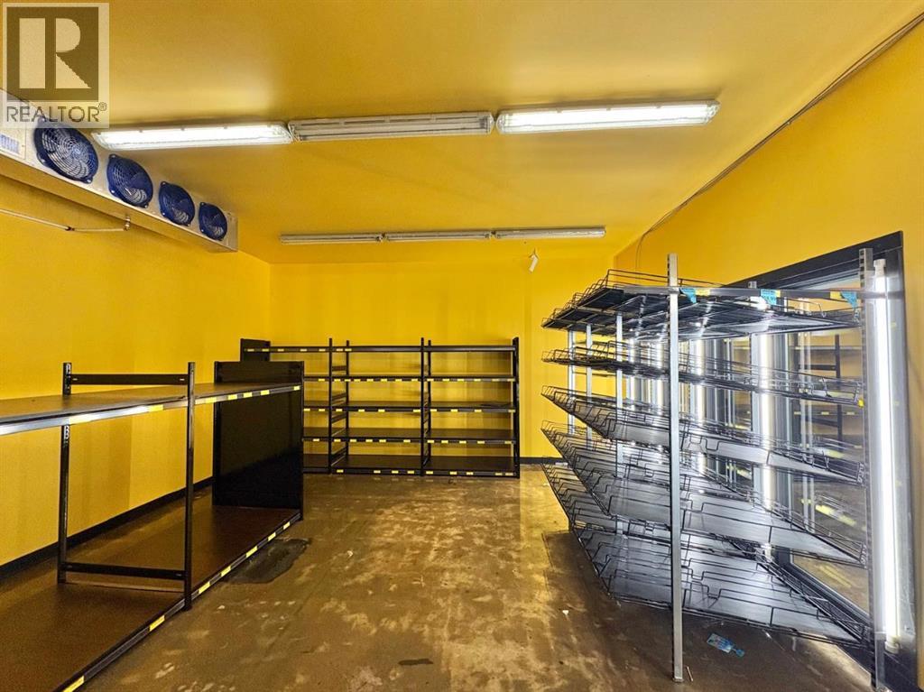 4617 50 Avenue, Red Deer, Alberta  T4N 3Z9 - Photo 6 - A2273829