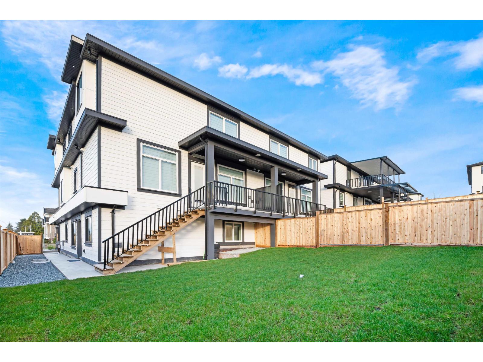 102 18002 63b Avenue, Surrey, British Columbia  V3S 4G1 - Photo 6 - R3075328