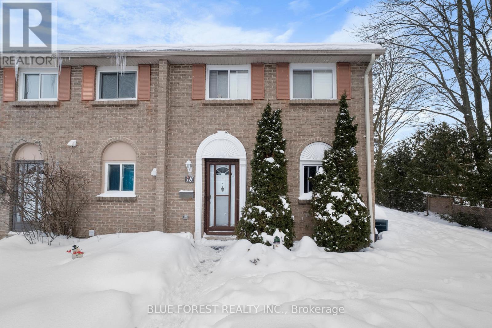 18 - 166 Southdale Road W, London South, Ontario N6J 2J1 - Photo 1 - X12688144