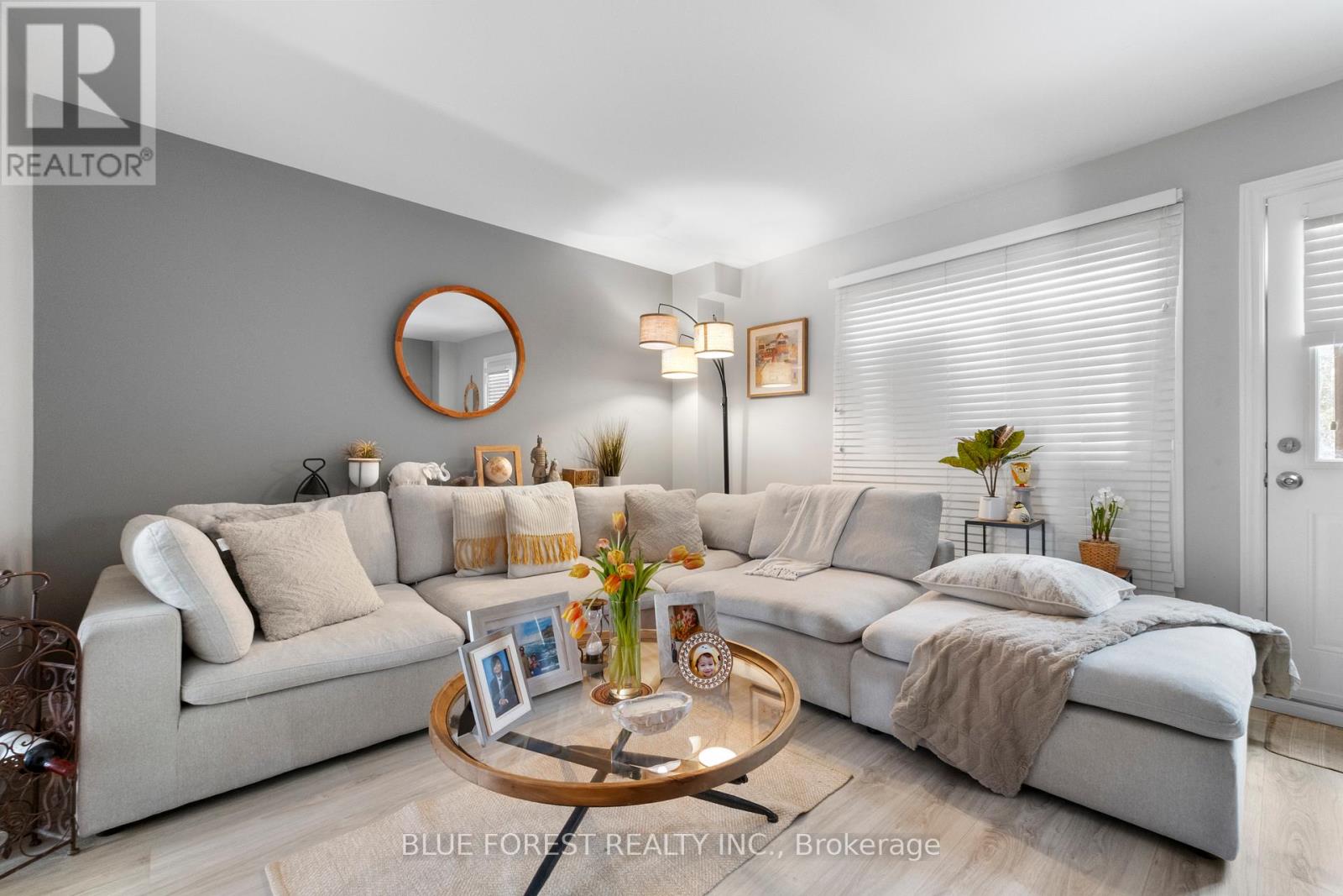 18 - 166 Southdale Road W, London South, Ontario  N6J 2J1 - Photo 5 - X12688148