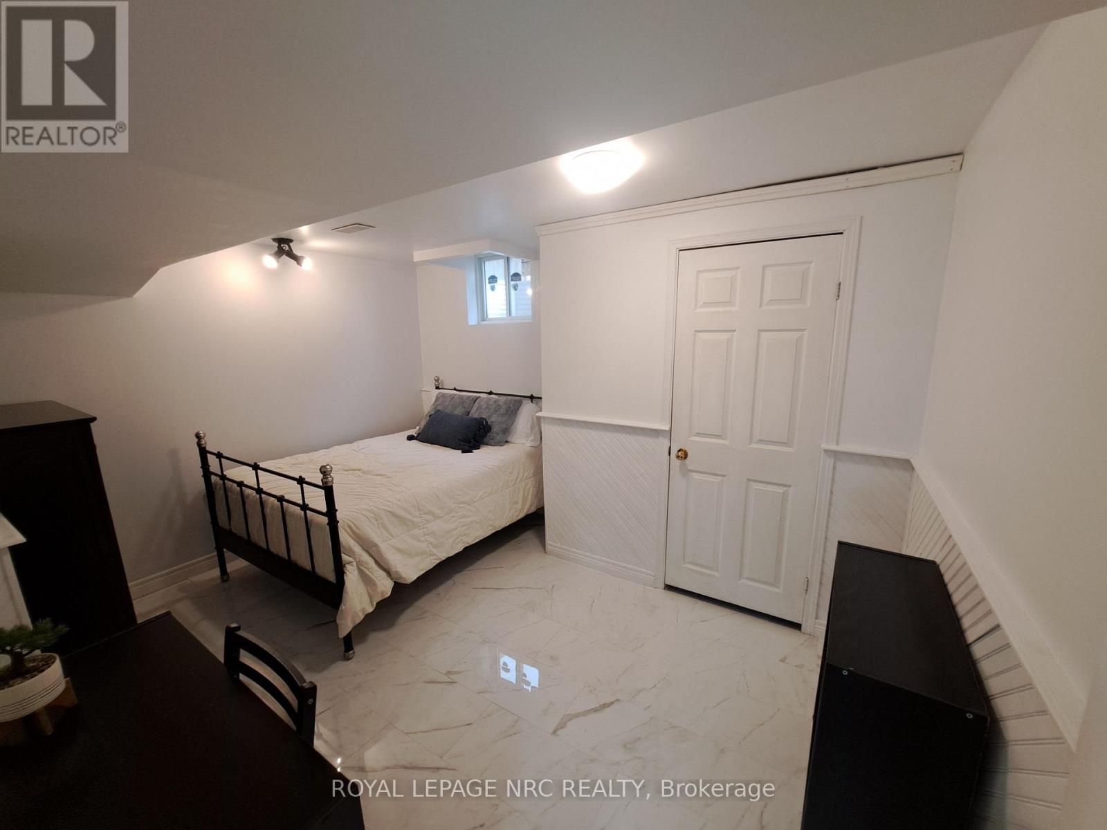 51 Briarsdale Crescent, Welland, Ontario  L3C 6S7 - Photo 34 - X12602118