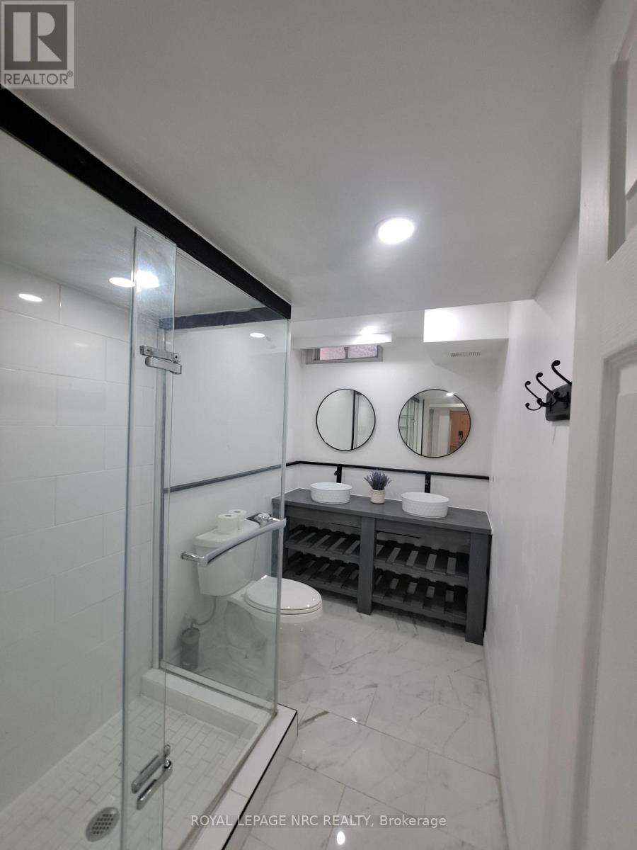 51 Briarsdale Crescent, Welland, Ontario  L3C 6S7 - Photo 32 - X12602118